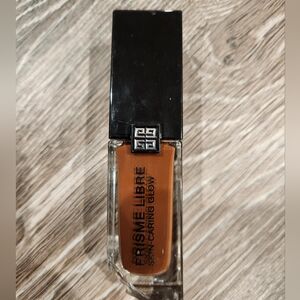 Givenchy Prisme Libre Skin-Caring Glow 6N490